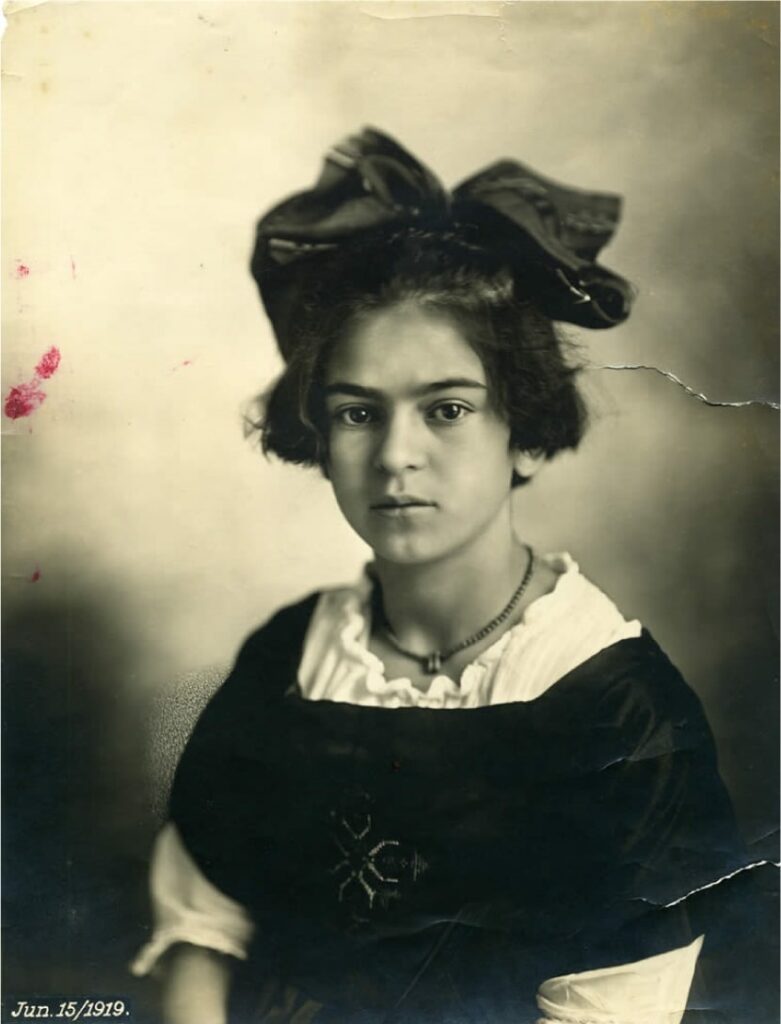 Quién es Frida Kahlo biografía corta 21 20 1