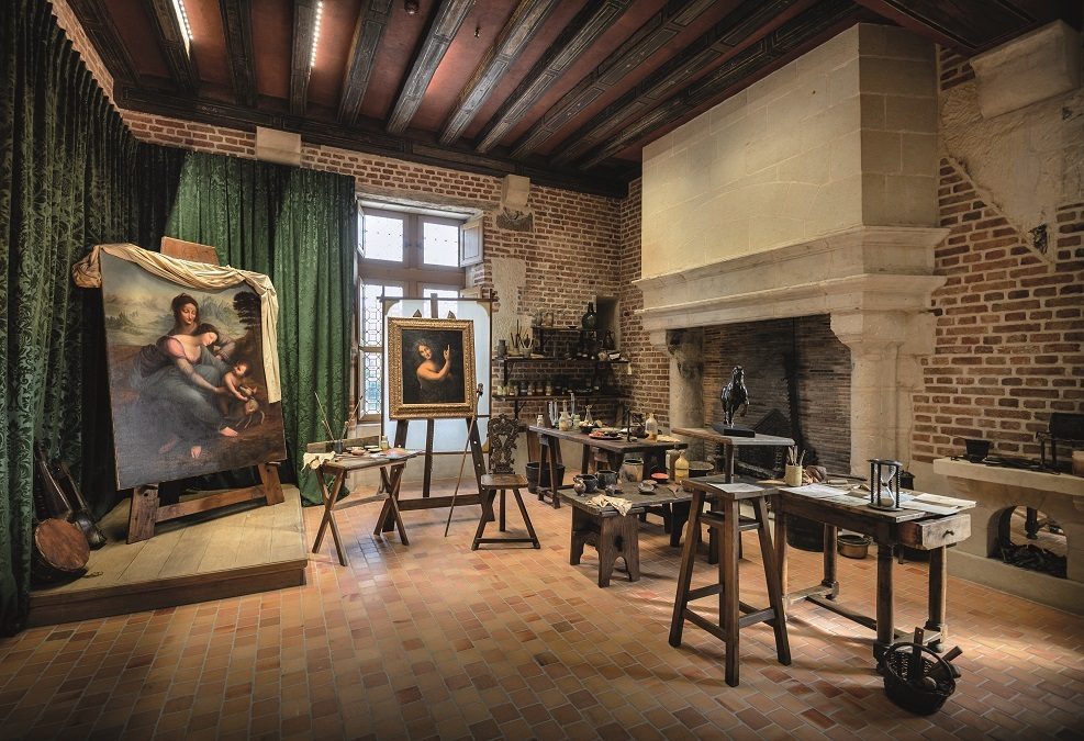 Leonardo Da Vinci en su estudio