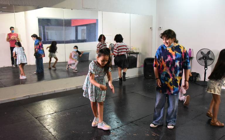 Qué obras teatrales infantiles mexicanas hay 4 Niños actuando en teatro mexicano