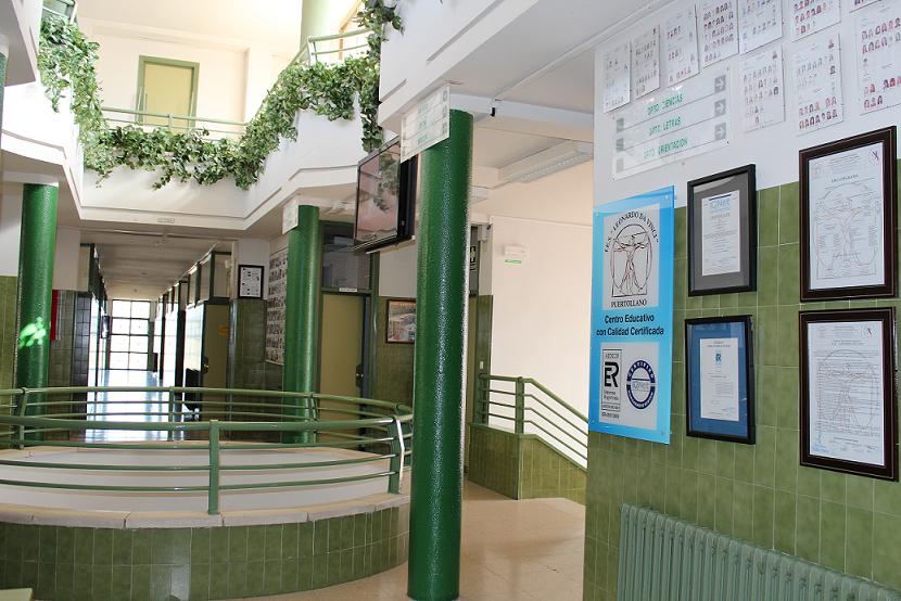 Hall 01