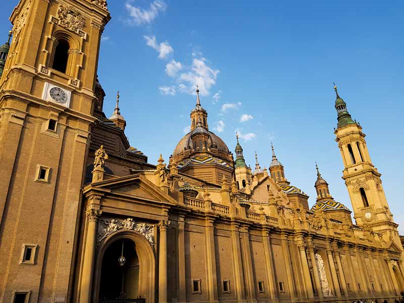 Qué historia y milagros tiene la Basílica del Pilar 5 Qué historia y milagros tiene la Basílica del Pilar