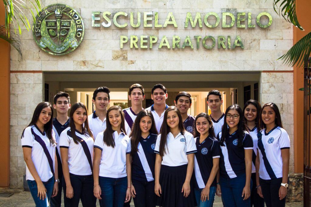 Qué es una Escuela Modelo en un Entorno Virtual de Aprendizaje 14 escuela modelo
