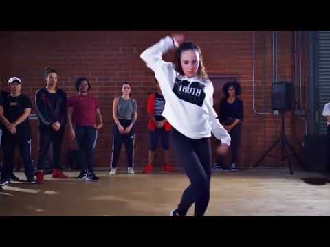 Qué características identifican a los diversos tipos de danzas 3 Danza clásica y contemporánea comparación