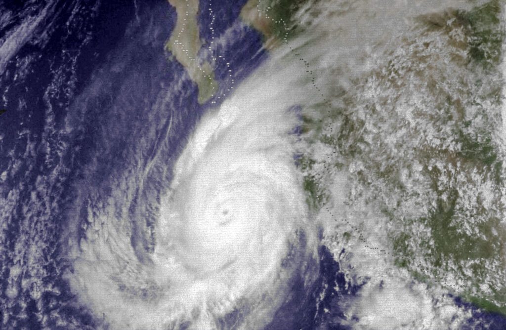 Dónde seguir en vivo la trayectoria del huracán Lisa 13 huracan lisa