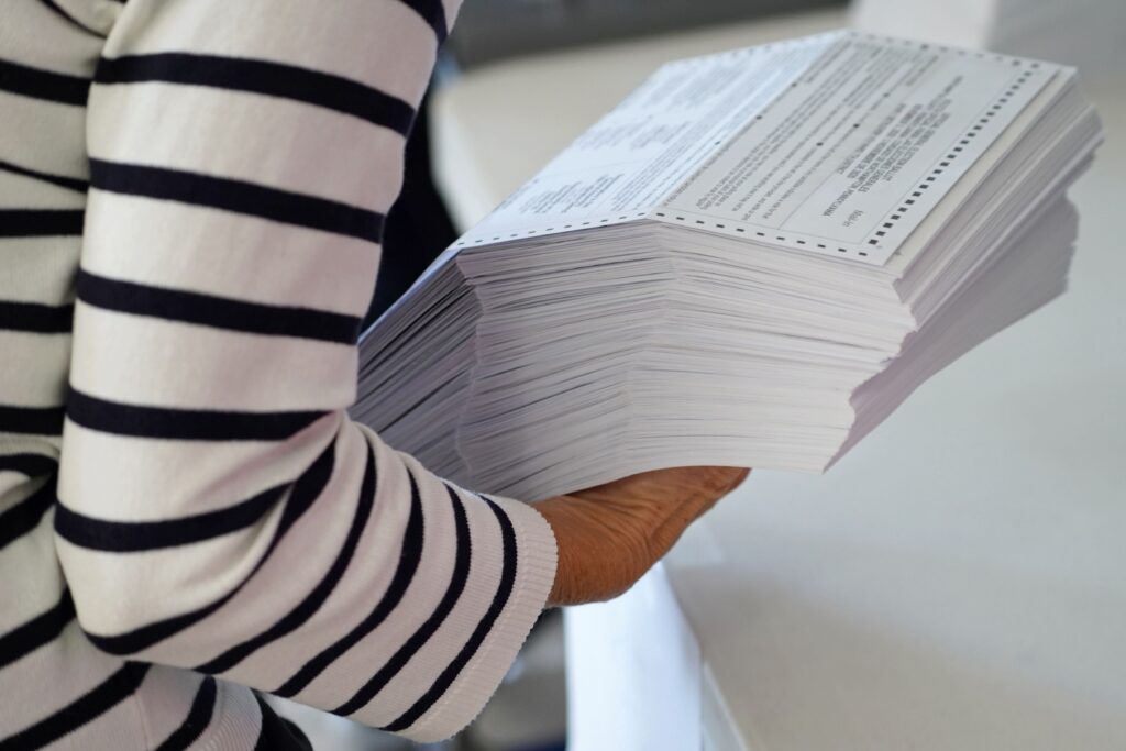 Quiénes están inhabilitados para votar en Argentina 28 inhabilitados votar