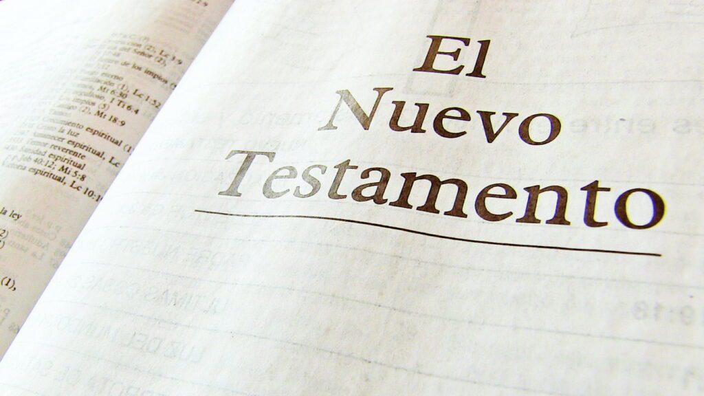 Quién escribió la Biblia por primera vez y cuándo 4 nuevo testamento