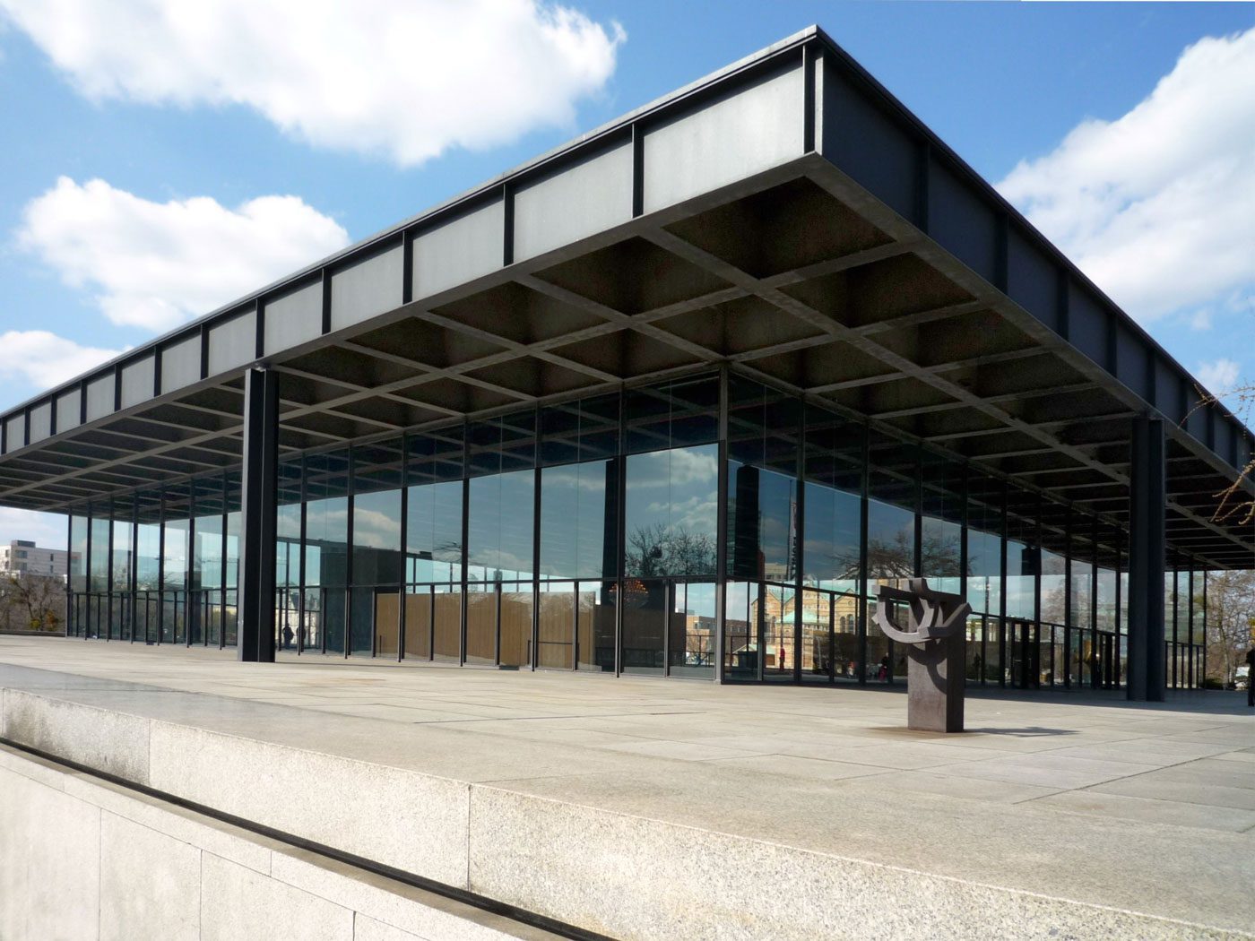 Qué tipo de arquitectura hacia Mies van der Rohe 3 Edificio modernista de Mies van der Rohe