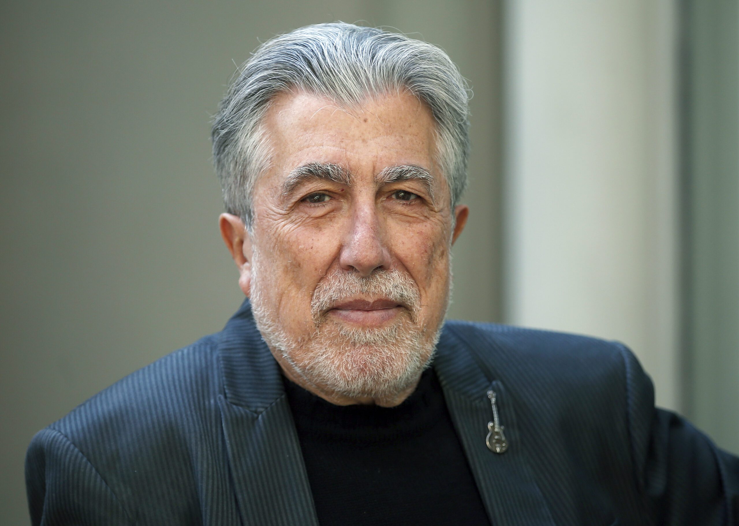 Quién es Jordi Sierra i Fabra Biografía y obras destacadas