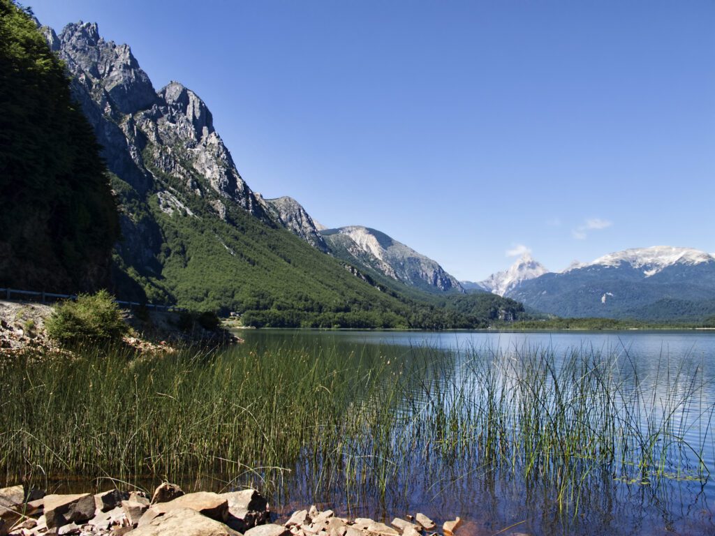 Dónde se encuentran las Torres del Lago en Camino de Cintura 3 torres lago