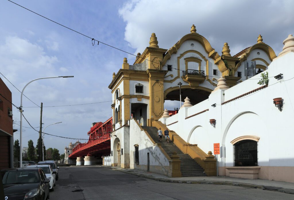 Cómo contactar al Colegio San Juan Bautista en Valentín Alsina 8 valentin alsina